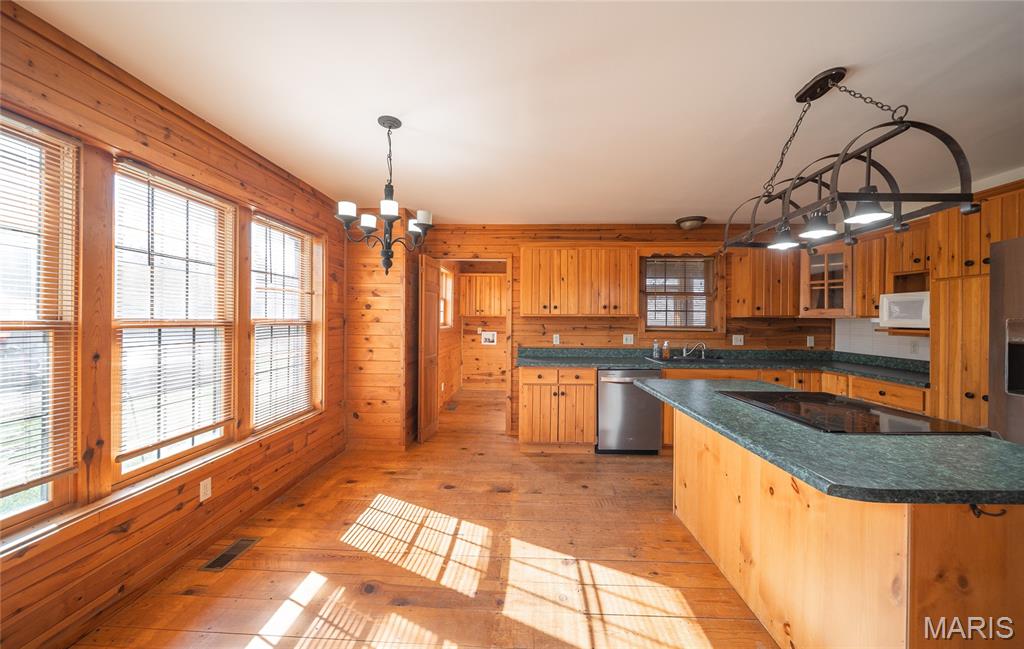 8140 Old Jackson Road Farmington, MO 63640 - Photo 16 of 40