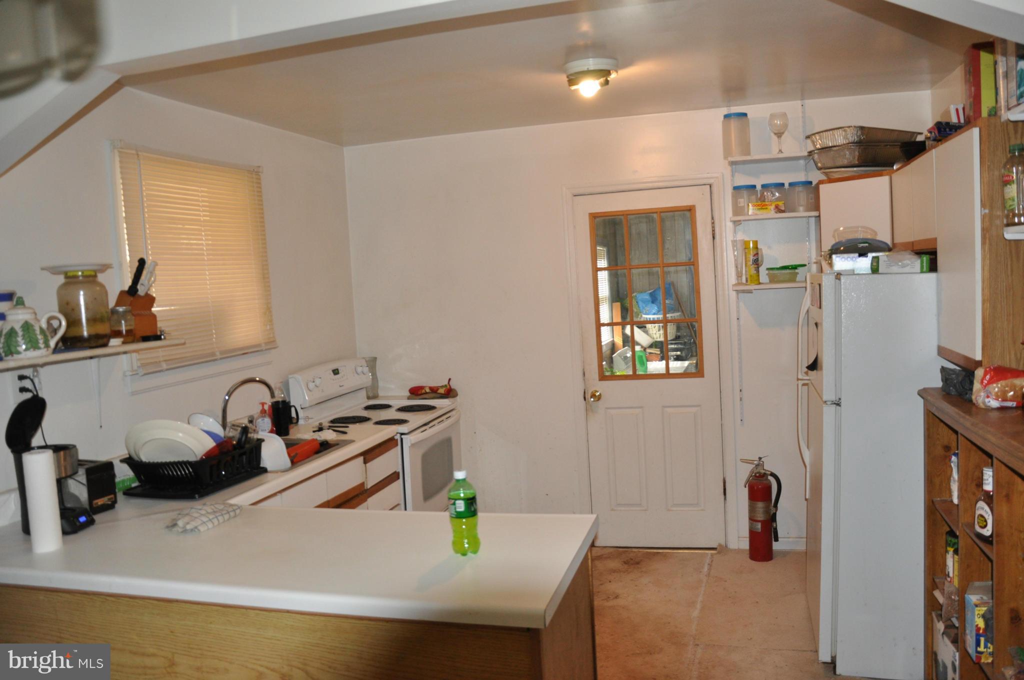 7431 Carver Road Gainesville, VA 20155 - Photo 20 of 26 Kitchen