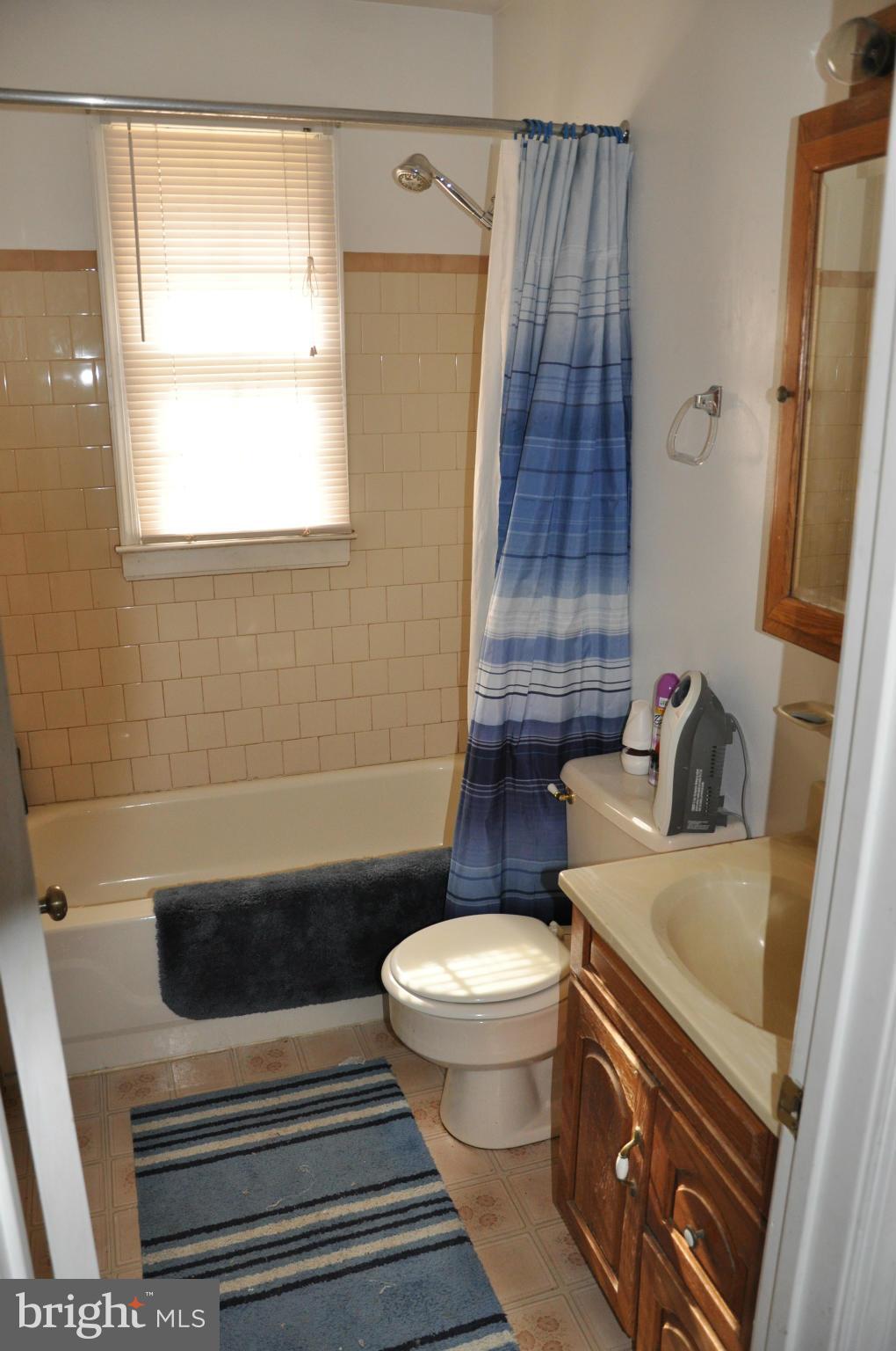 7431 Carver Road Gainesville, VA 20155 - Photo 21 of 26 Bath