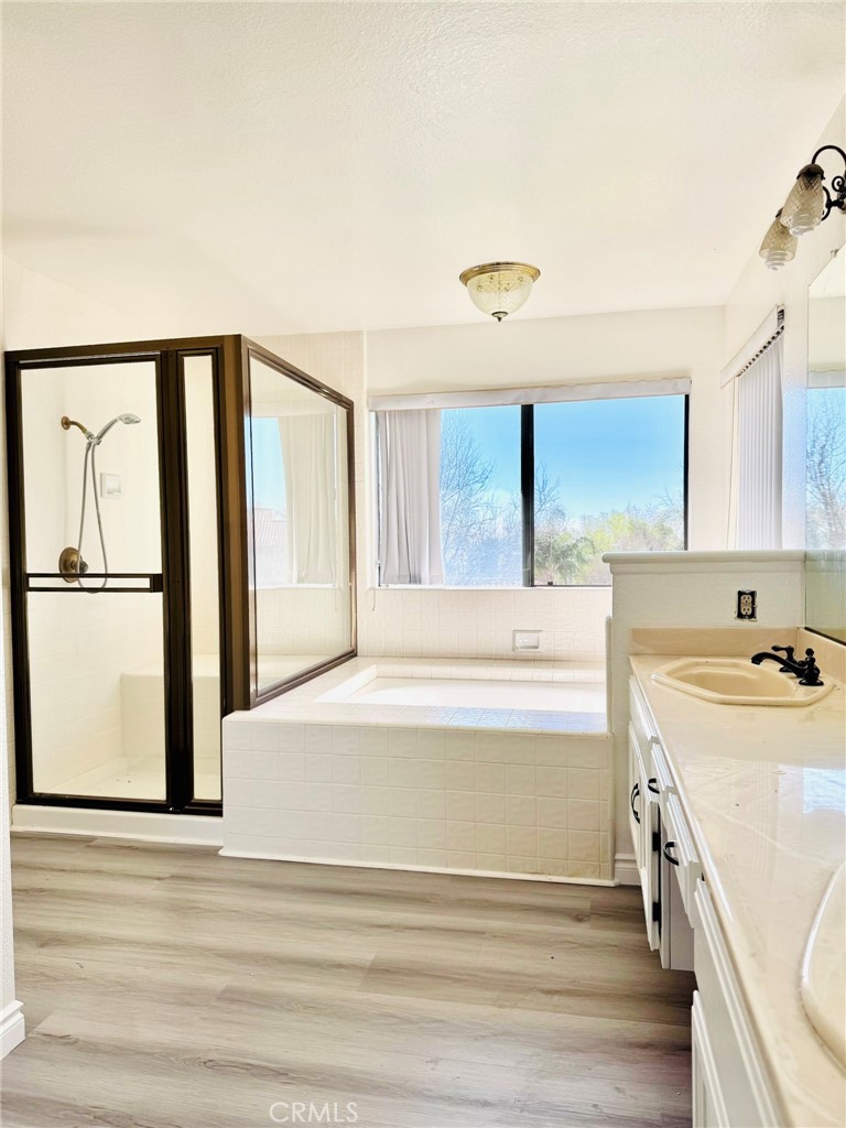 10983 Boulder Canyon Road Rancho Cucamonga, CA 91737 - Photo 21 of 41 Master Bath