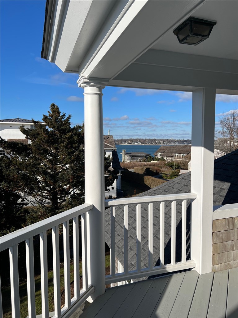 611 Wolcott Avenue Middletown, RI 02842 - Photo 23 of 29