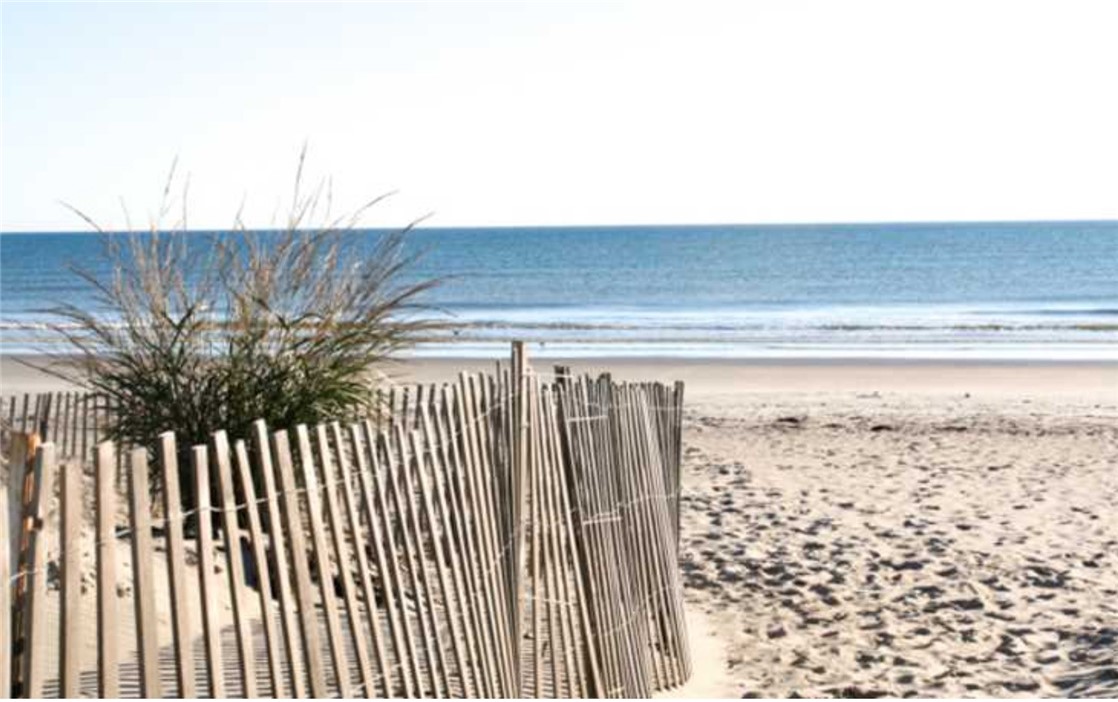 611 Wolcott Avenue Middletown, RI 02842 - Photo 28 of 29