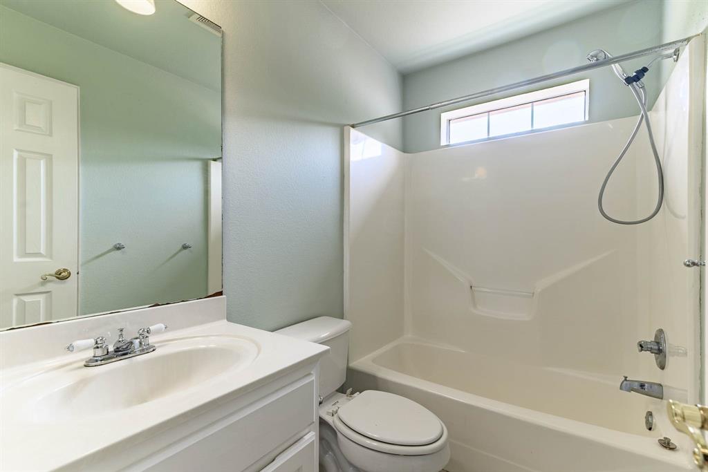 9009 Ravenswood Road Granbury, TX 76049 - Photo 19 of 27 Gallery Image 19