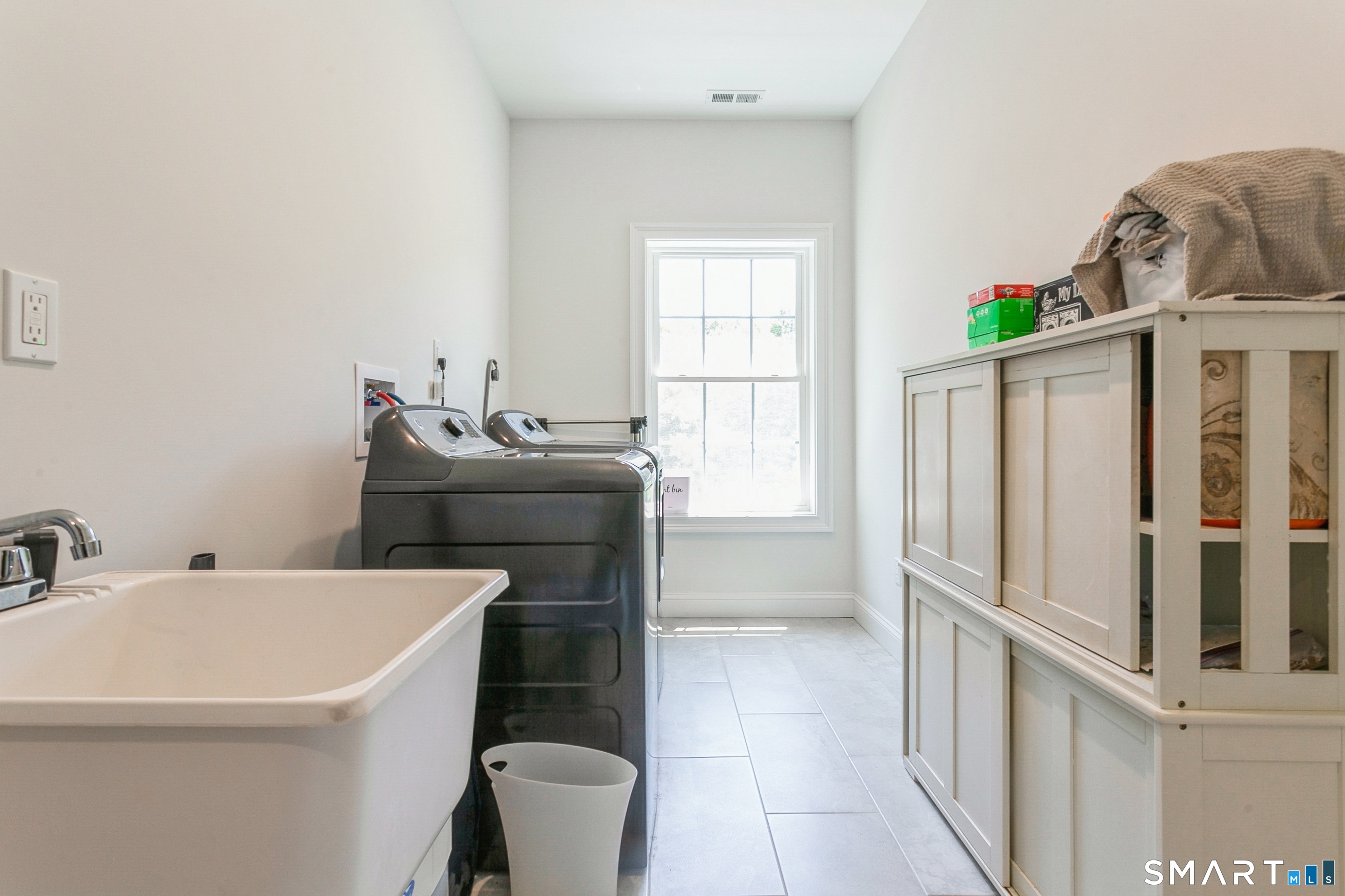 4 Darcangelo Drive Brookfield, CT 06804 - Photo 25 of 39