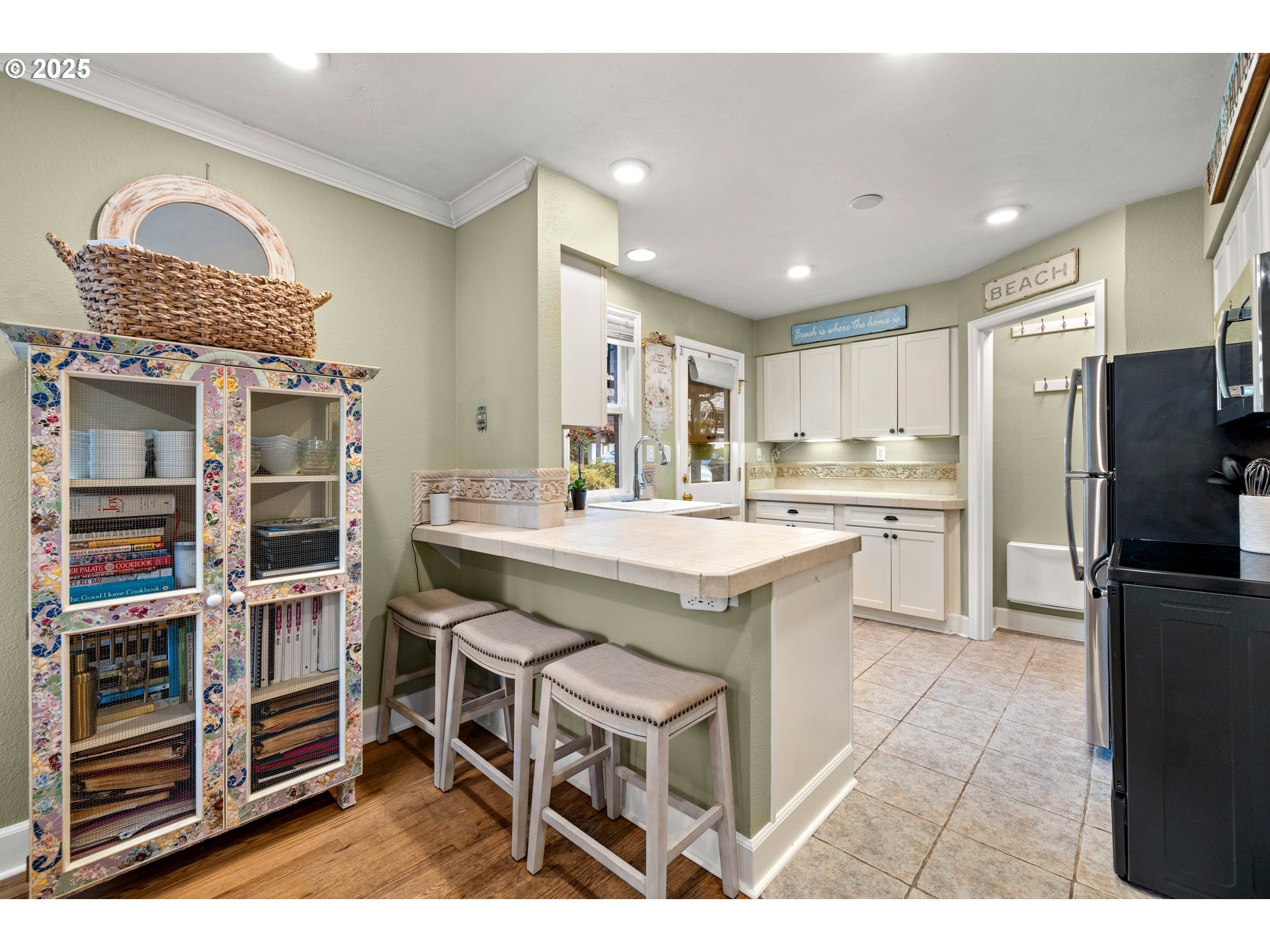 196 Ridgeway Road Lake Oswego, OR 97034 - Photo 7 of 23