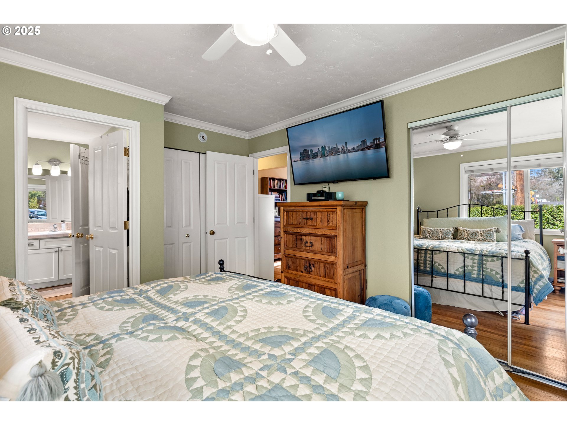 196 Ridgeway Road Lake Oswego, OR 97034 - Photo 10 of 23