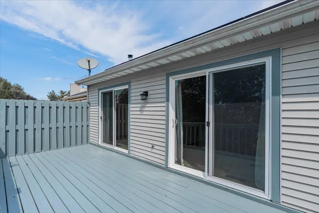 $224,900 | 46 Parkshores Drive, Bloomington, IL 61701