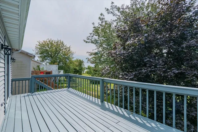 $224,900 | 46 Parkshores Drive, Bloomington, IL 61701