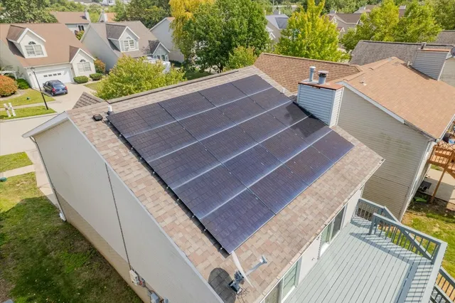 $224,900 | 46 Parkshores Drive, Bloomington, IL 61701