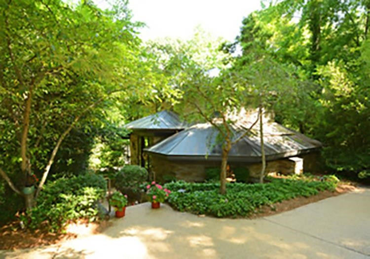 2828 Exeter Circle Raleigh, NC 27608 - Photo 6 of 7 Photo 6