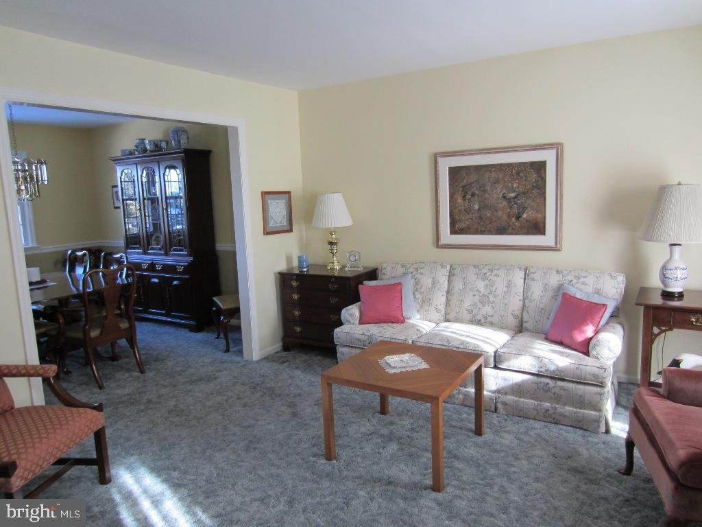 517 Delp Road Lancaster, PA 17601 - Photo 4 of 45 Gallery Image 4