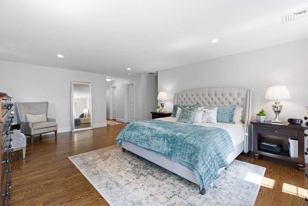 103 Paul Revere Road Needham, MA 02494 - Photo 18 of 39