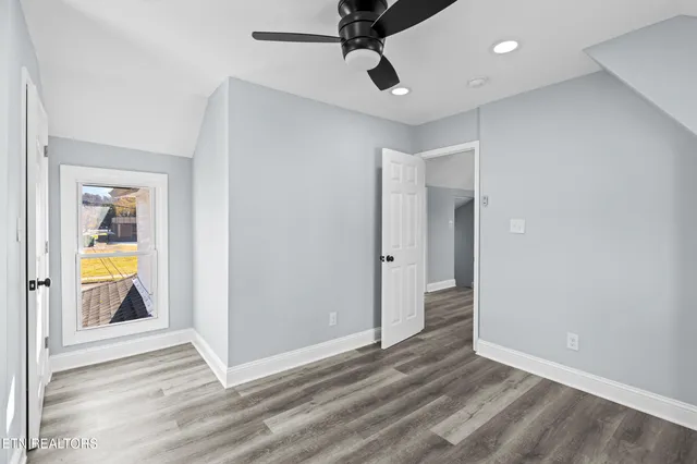 $299,000 | 125 North Chamberlain Avenue, Rockwood, TN 37854