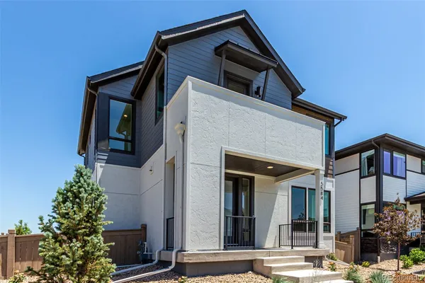 $979,900 | 5584 Moosehead Circle, Longmont, CO 80503