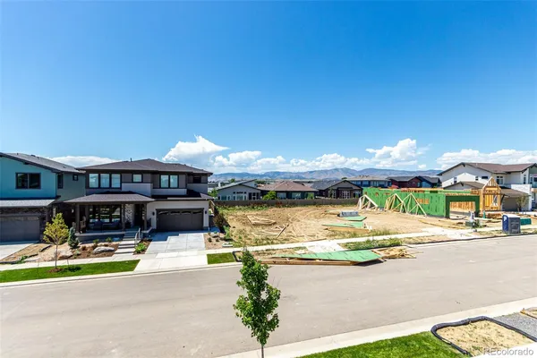 $979,900 | 5584 Moosehead Circle, Longmont, CO 80503