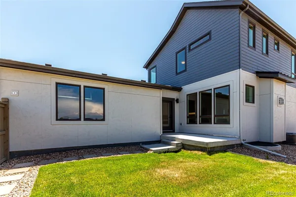 $979,900 | 5584 Moosehead Circle, Longmont, CO 80503