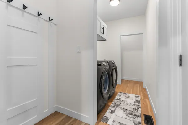 $445,000 | 17 West Dearborn Street, Plano, IL 60545