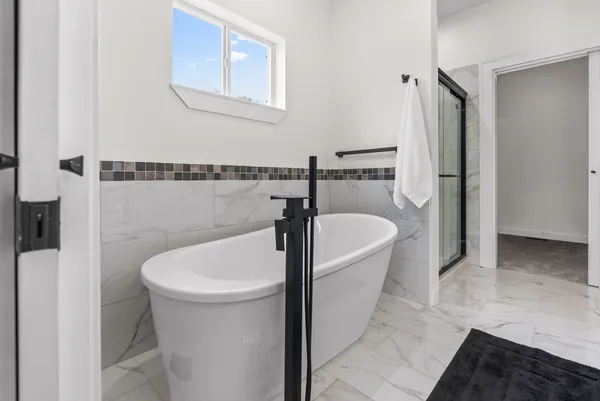 $445,000 | 17 West Dearborn Street, Plano, IL 60545