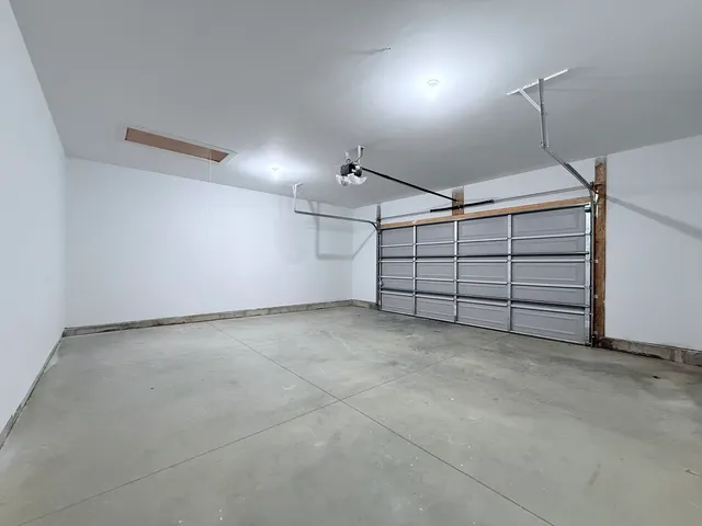 $470,000 | 17 West Dearborn Street, Plano, IL 60545