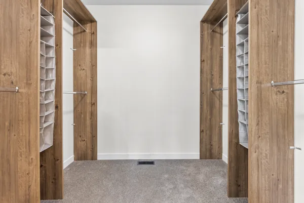 $445,000 | 17 West Dearborn Street, Plano, IL 60545