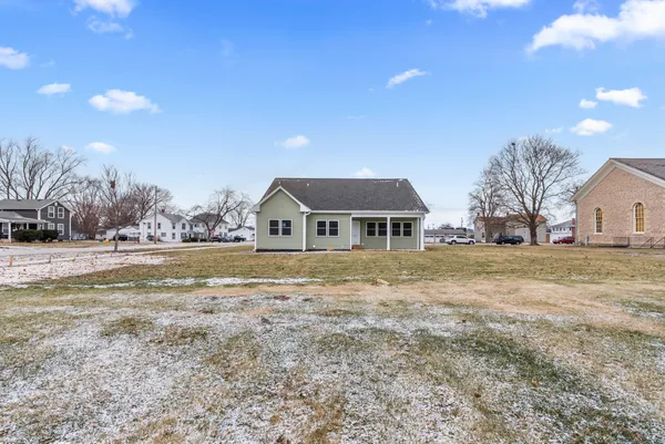 $445,000 | 17 West Dearborn Street, Plano, IL 60545