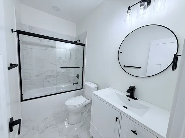 $470,000 | 17 West Dearborn Street, Plano, IL 60545