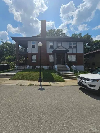 $359,900 | 723 Chalfonte Place, Cincinnati, OH 45229