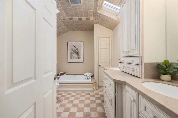 $829,000 | 22 Miles Avenue, Unit 8, Providence, RI 02906