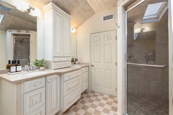 $829,000 | 22 Miles Avenue, Unit 8, Providence, RI 02906
