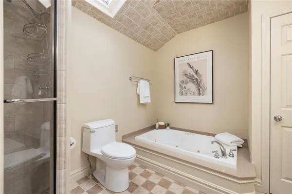 $829,000 | 22 Miles Avenue, Unit 8, Providence, RI 02906