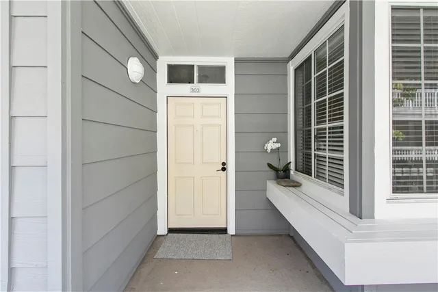 $3,400 | 20331 Bluffside Circle, Unit 303, Huntington Beach, CA 92646