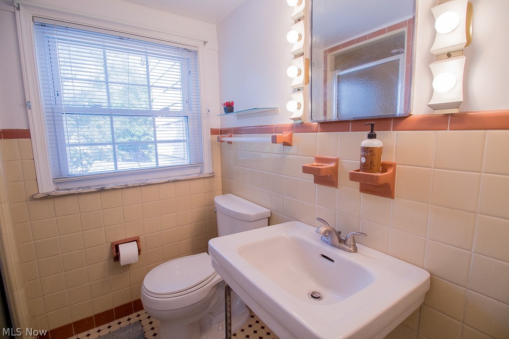 3142 Sebor Road Cleveland, OH 44120 - Photo 31 of 45