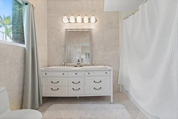 $10,000 | 3 Ocean Lane, Palm Beach, FL 33480