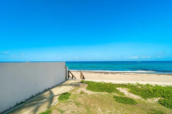 $10,000 | 3 Ocean Lane, Palm Beach, FL 33480