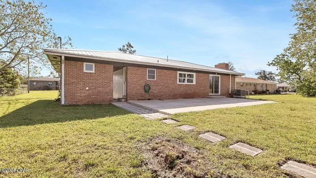$250,000 | 118 Carolina Avenue, Lynn Haven, FL 32444