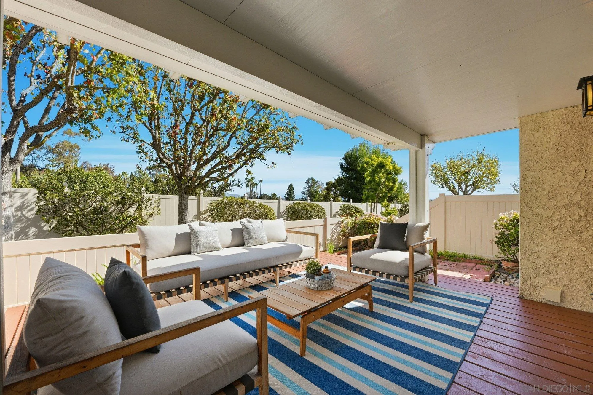 1926 Springdale Lane Encinitas, CA 92024 - Photo 9 of 28 a outdoor living space with furniture