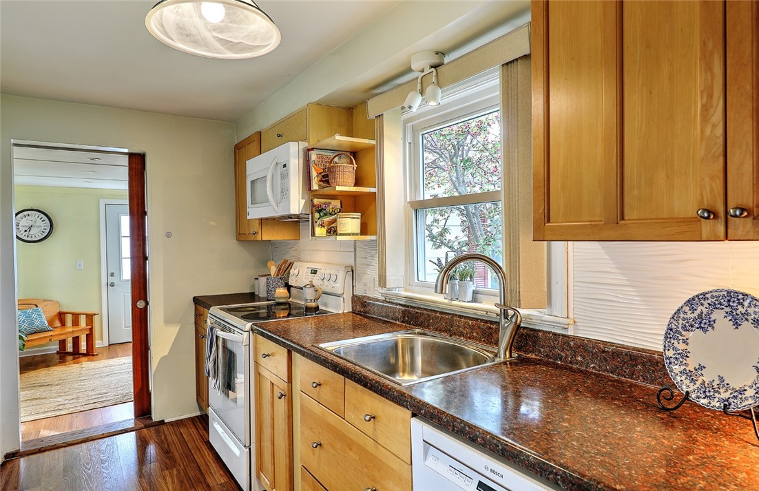 2 Milton Road Barrington, RI 02806 - Photo 21 of 46