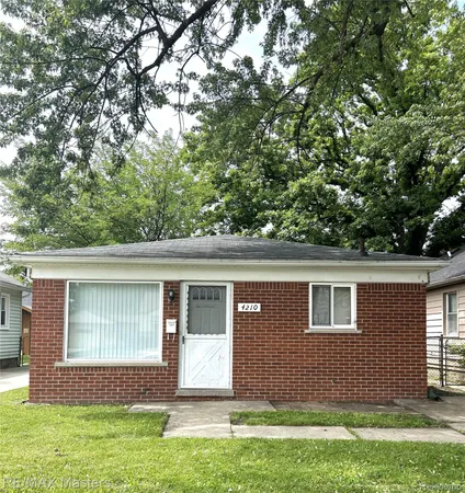 $149,900 | 4210 Hazel Avenue, Lincoln Park, MI 48146