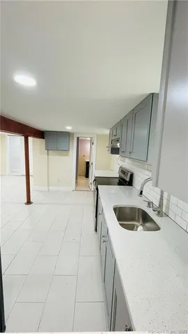 $2,100 | 31 Brainerd Road, Branford, CT 06405