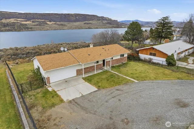 $535,000 | 216 Sandy Lane, Electric City, WA 99123