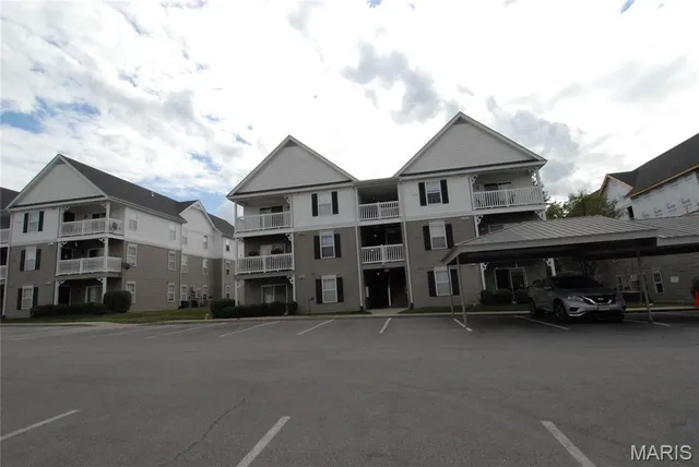 $1,450 | 10201 Spring Creek Lane, Unit 2B, O'Fallon, MO 63368