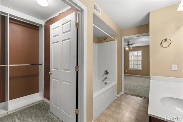$1,450 | 10201 Spring Creek Lane, Unit 2B, O'Fallon, MO 63368