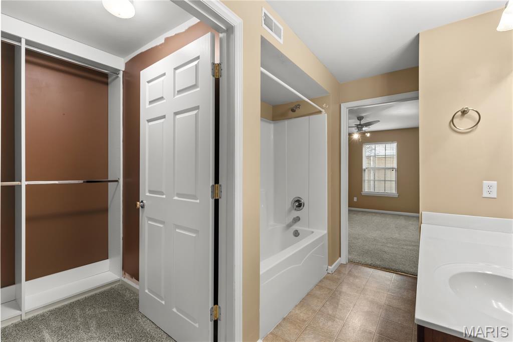 10201 Spring Creek Lane, Unit 2B O'Fallon, MO 63368 - Photo 24 of 30