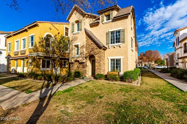 $382,500 | 1311 South Sabino Drive, Gilbert, AZ 85296