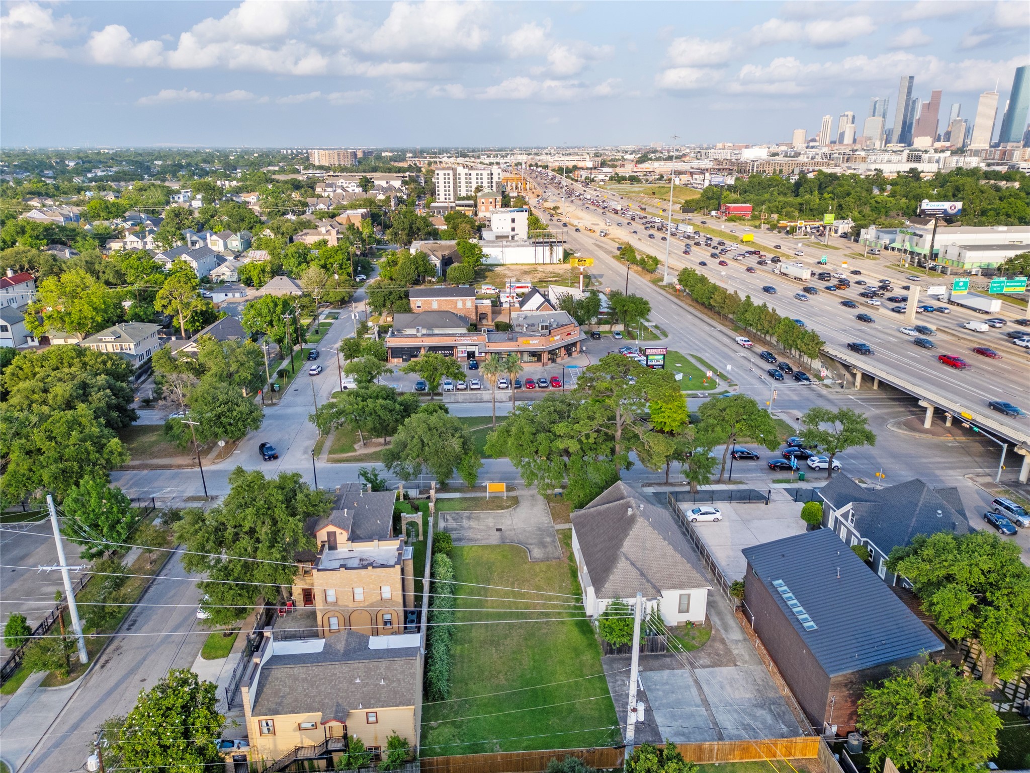 333 Heights Boulevard Houston, TX 77007 - Photo 2 of 7