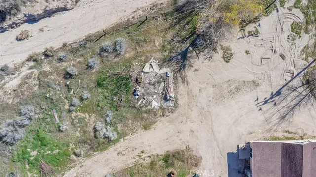 $325,000 | 5668 Eaglestone Lane, Phelan, CA 92371