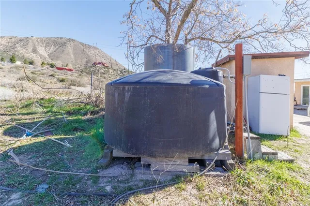 $325,000 | 5668 Eaglestone Lane, Phelan, CA 92371