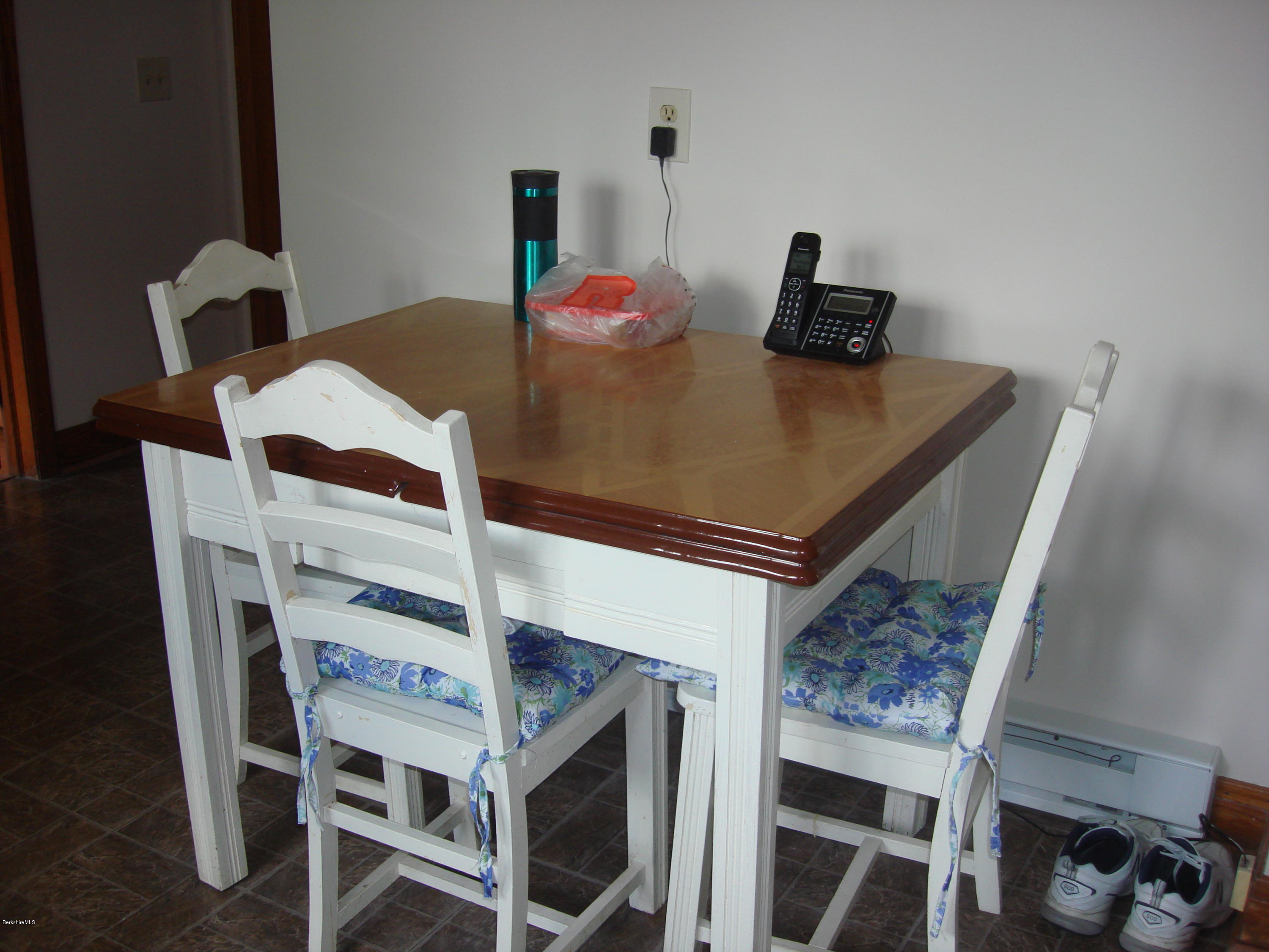 718 Pecks Road Pittsfield, MA 01201 - Photo 7 of 33 Eat-in Kitchen Area