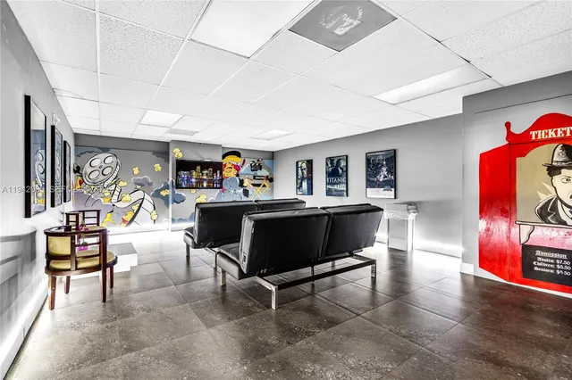 $3,000 | 200 Leslie Drive, Unit 524, Hallandale Beach, FL 33009