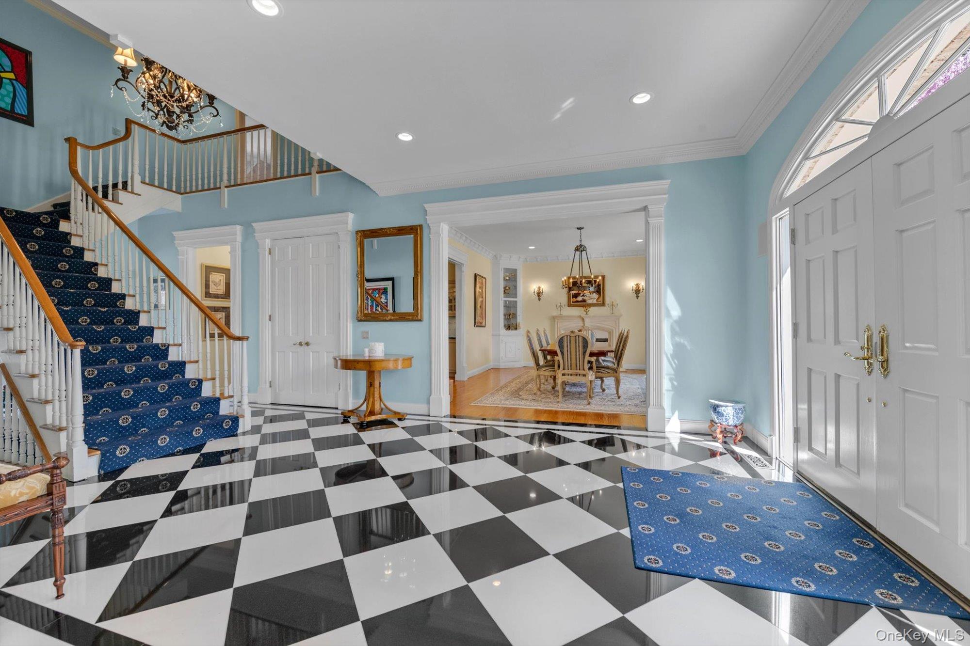 12 Overlook Court Locust Valley, NY 11560 - Photo 6 of 49 a room with black and white checkered floor